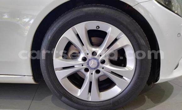 Acheter Occasion Voiture Mercedes-Benz C-Classe Blanc à Ezulwini, Hhohho Acheter Occasion Voiture Mercedes-Benz C-Classe Blanc à Ezulwini, Hhohho