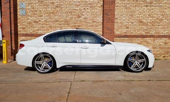 Acheter Occasion Voiture BMW 3–Series Blanc à Ezulwini, Hhohho Acheter Occasion Voiture BMW 3–Series Blanc à Ezulwini, Hhohho