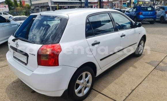 Buy Used Toyota Runx White Car in Ezulwini in Hhohho Buy Used Toyota Runx White Car in Ezulwini in Hhohho