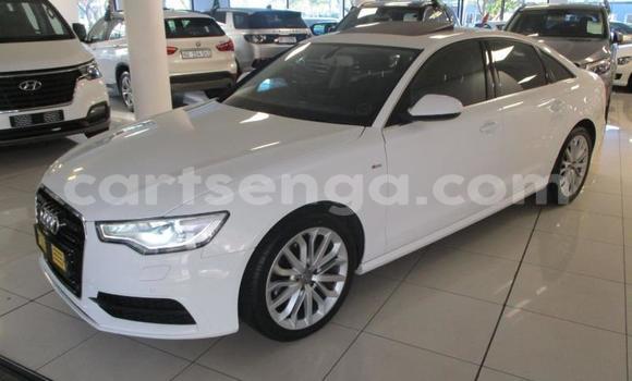 Nunua Ilio tumika Audi A6 White Gari ndani ya Ezulwini nchini Hhohho Nunua Ilio tumika Audi A6 White Gari ndani ya Ezulwini nchini Hhohho