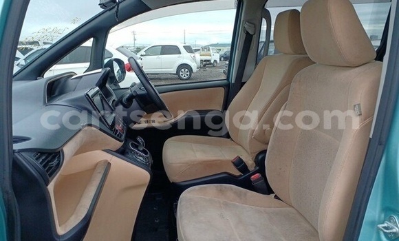 Buy Used Toyota Noah Blue Car in Ezulwini in Hhohho Buy Used Toyota Noah Blue Car in Ezulwini in Hhohho