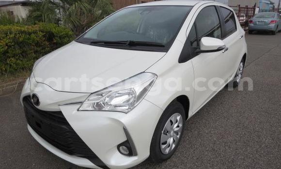 Buy Used Toyota Vitz White Car in Big Bend in Lubombo Buy Used Toyota Vitz White Car in Big Bend in Lubombo