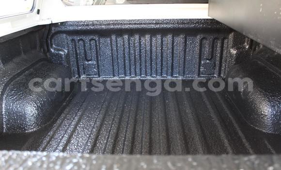 Nunua Ilio tumika Toyota Hilux White Gari ndani ya Ezulwini nchini Hhohho Nunua Ilio tumika Toyota Hilux White Gari ndani ya Ezulwini nchini Hhohho