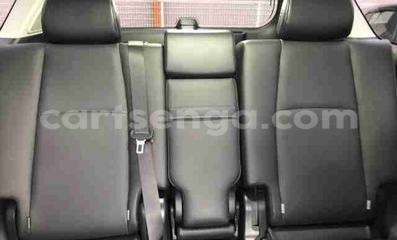 Nunua Ilio tumika Toyota Land Cruiser Prado White Gari ndani ya Big Bend nchini Lubombo Nunua Ilio tumika Toyota Land Cruiser Prado White Gari ndani ya Big Bend nchini Lubombo