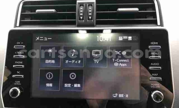 Nunua Ilio tumika Toyota Land Cruiser Prado White Gari ndani ya Big Bend nchini Lubombo Nunua Ilio tumika Toyota Land Cruiser Prado White Gari ndani ya Big Bend nchini Lubombo