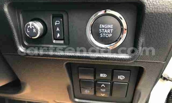 Nunua Ilio tumika Toyota Land Cruiser Prado White Gari ndani ya Big Bend nchini Lubombo Nunua Ilio tumika Toyota Land Cruiser Prado White Gari ndani ya Big Bend nchini Lubombo