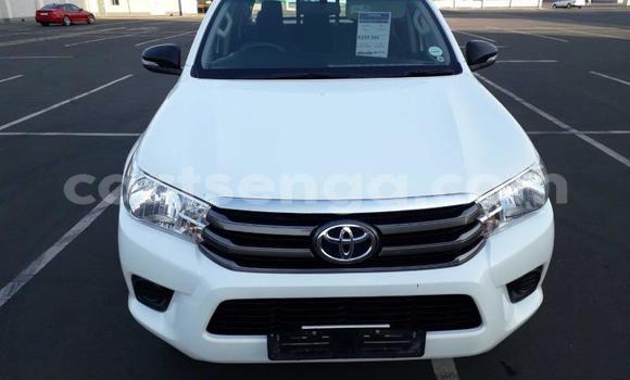 Buy Used Toyota Hilux White Car in Lavumisa in Shiselweni District Buy Used Toyota Hilux White Car in Lavumisa in Shiselweni District