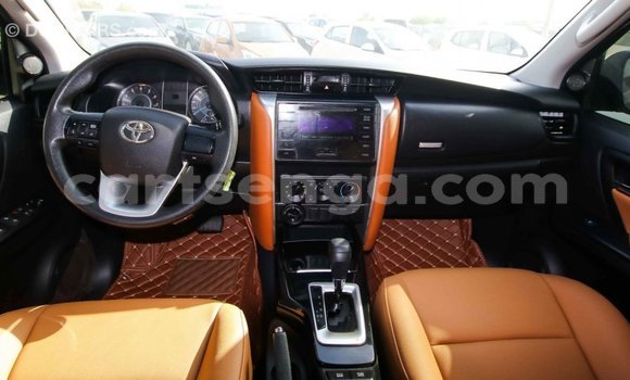 Acheter Import Voiture Toyota Fortuner Autre à Import - Dubai, Hhohho Acheter Import Voiture Toyota Fortuner Autre à Import - Dubai, Hhohho