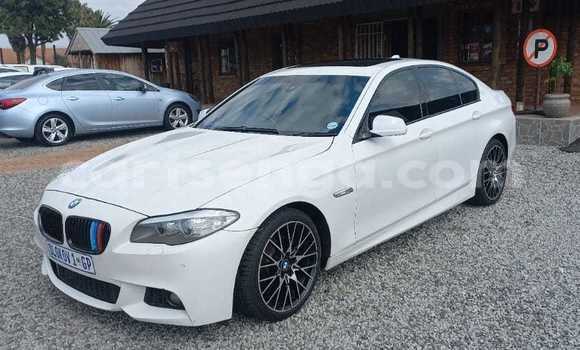 Nunua Ilio tumika BMW 5–Series White Gari ndani ya Manzini nchini Manzini Nunua Ilio tumika BMW 5–Series White Gari ndani ya Manzini nchini Manzini