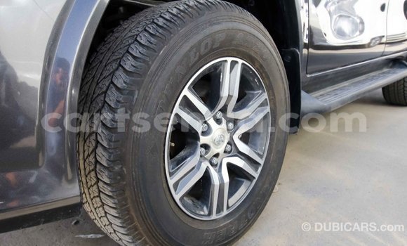 Acheter Import Voiture Toyota Fortuner Autre à Import - Dubai, Hhohho Acheter Import Voiture Toyota Fortuner Autre à Import - Dubai, Hhohho