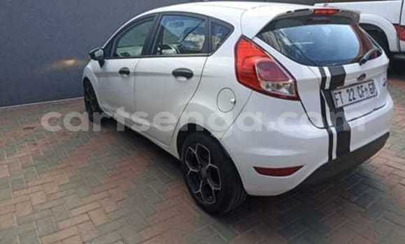 Buy Used Ford Fiesta White Car in Mondi in Hhohho Buy Used Ford Fiesta White Car in Mondi in Hhohho