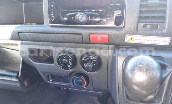 Acheter Occasion Voiture Toyota Hiace Blanc à Lobamba, Manzini Acheter Occasion Voiture Toyota Hiace Blanc à Lobamba, Manzini
