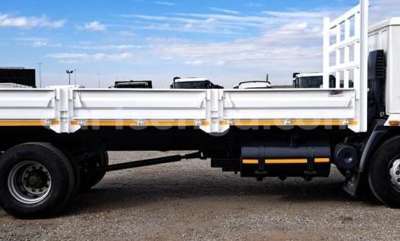 Acheter Occasion Utilitaire Man Silent Blanc à Big Bend, Lubombo District Acheter Occasion Utilitaire Man Silent Blanc à Big Bend, Lubombo District