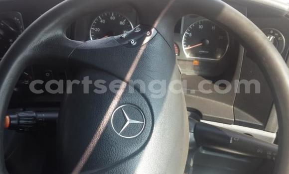 Acheter Occasion Utilitaire Mercedes‒Benz Truck Blanc à Big Bend, Lubombo District Acheter Occasion Utilitaire Mercedes‒Benz Truck Blanc à Big Bend, Lubombo District