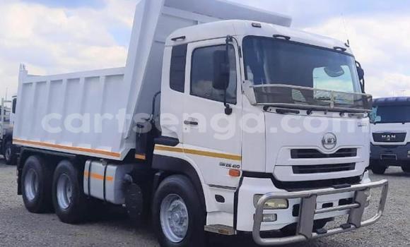 Nunua Ilio tumika Nissan UD White Lori ndani ya Big Bend nchini Wilaya ya Lubombo Nunua Ilio tumika Nissan UD White Lori ndani ya Big Bend nchini Wilaya ya Lubombo