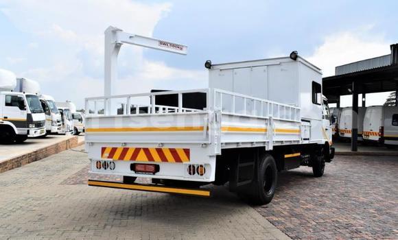 Nunua Ilio tumika Nissan UD White Lori ndani ya Big Bend nchini Wilaya ya Lubombo Nunua Ilio tumika Nissan UD White Lori ndani ya Big Bend nchini Wilaya ya Lubombo