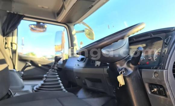 Acheter Occasion Utilitaire Mercedes‒Benz Truck Blanc à Big Bend, Lubombo District Acheter Occasion Utilitaire Mercedes‒Benz Truck Blanc à Big Bend, Lubombo District