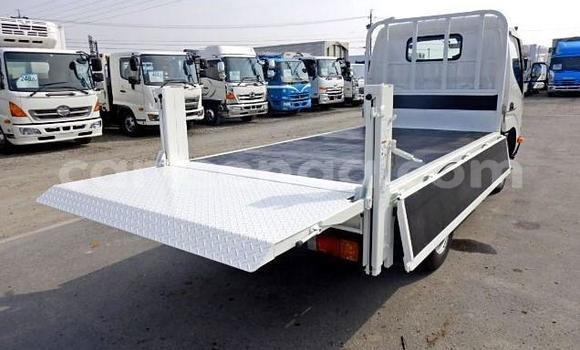 Acheter Occasion Utilitaire Toyota Dyna Blanc à Big Bend, Lubombo District Acheter Occasion Utilitaire Toyota Dyna Blanc à Big Bend, Lubombo District