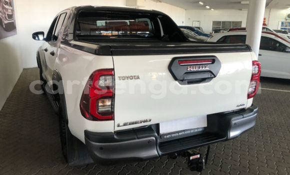 Buy Used Toyota Hilux White Car in Mbabane in Manzini Buy Used Toyota Hilux White Car in Mbabane in Manzini
