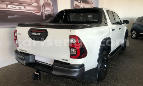Buy Used Toyota Hilux White Car in Mbabane in Manzini Buy Used Toyota Hilux White Car in Mbabane in Manzini