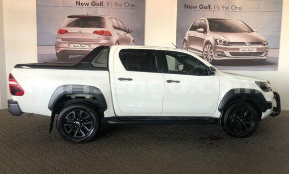 Buy Used Toyota Hilux White Car in Mbabane in Manzini Buy Used Toyota Hilux White Car in Mbabane in Manzini