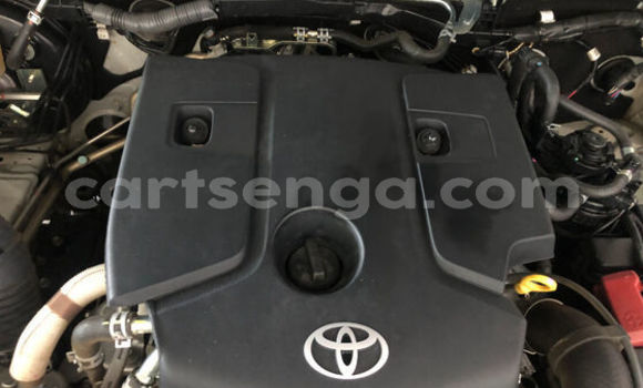 Buy Used Toyota Hilux White Car in Mbabane in Manzini Buy Used Toyota Hilux White Car in Mbabane in Manzini