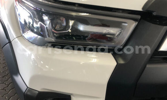 Buy Used Toyota Hilux White Car in Mbabane in Manzini Buy Used Toyota Hilux White Car in Mbabane in Manzini