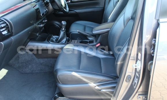 Buy Used Toyota Hilux Black Car in Ezulwini in Hhohho Buy Used Toyota Hilux Black Car in Ezulwini in Hhohho