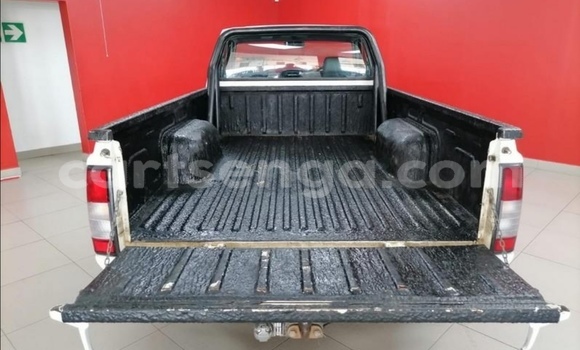 Acheter Occasion Voiture Nissan Hardbody Blanc à Big Bend, Lubombo Acheter Occasion Voiture Nissan Hardbody Blanc à Big Bend, Lubombo