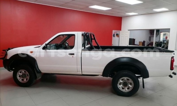 Acheter Occasion Voiture Nissan Hardbody Blanc à Big Bend, Lubombo Acheter Occasion Voiture Nissan Hardbody Blanc à Big Bend, Lubombo