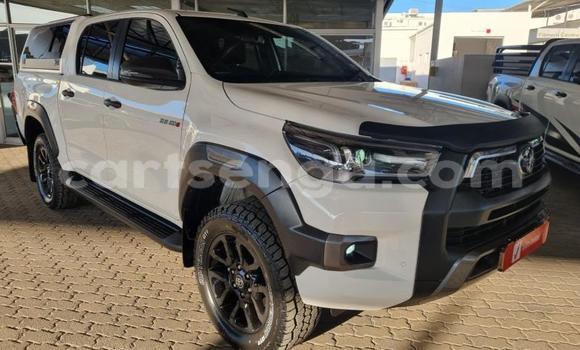 Nunua Ilio tumika Toyota Hilux White Gari ndani ya Ezulwini nchini Hhohho Nunua Ilio tumika Toyota Hilux White Gari ndani ya Ezulwini nchini Hhohho