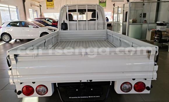 Acheter Occasion Voiture Kia K7 Blanc à Mbabane, Manzini Acheter Occasion Voiture Kia K7 Blanc à Mbabane, Manzini