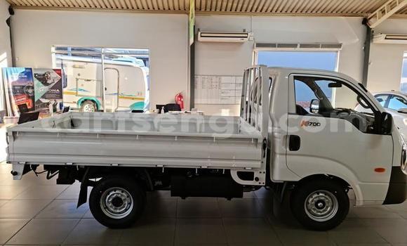 Acheter Occasion Voiture Kia K7 Blanc à Mbabane, Manzini Acheter Occasion Voiture Kia K7 Blanc à Mbabane, Manzini