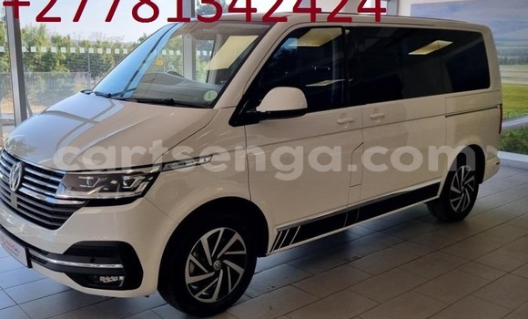 Acheter Occasion Voiture Volkswagen Caravelle Blanc à Mbabane, Manzini