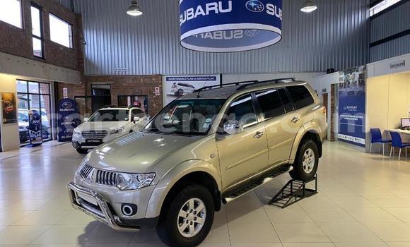 Acheter Occasion Voiture Mitsubishi Pajero Gris à Mbabane, Manzini Acheter Occasion Voiture Mitsubishi Pajero Gris à Mbabane, Manzini