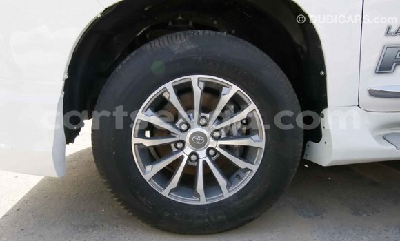 Buy Import Toyota Prado White Car in Import - Dubai in Hhohho Buy Import Toyota Prado White Car in Import - Dubai in Hhohho