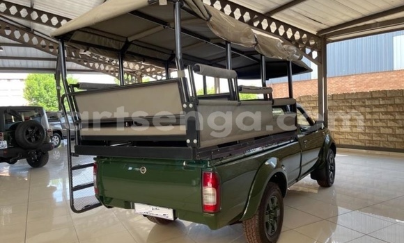 Acheter Occasion Voiture Nissan NP 300 Vert à Ezulwini, Hhohho Acheter Occasion Voiture Nissan NP 300 Vert à Ezulwini, Hhohho
