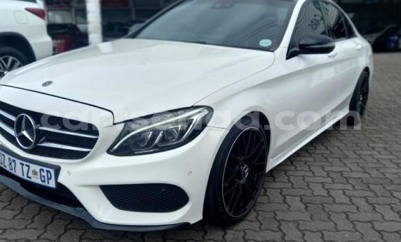 Acheter Occasion Voiture Mercedes‒Benz C-klasse AMG Blanc à Ezulwini, Hhohho Acheter Occasion Voiture Mercedes‒Benz C-klasse AMG Blanc à Ezulwini, Hhohho