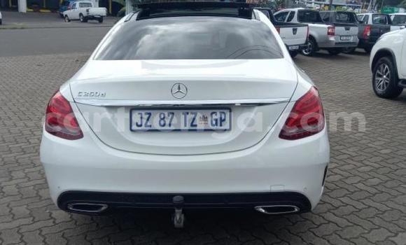 Acheter Occasion Voiture Mercedes‒Benz C-klasse AMG Blanc à Ezulwini, Hhohho Acheter Occasion Voiture Mercedes‒Benz C-klasse AMG Blanc à Ezulwini, Hhohho