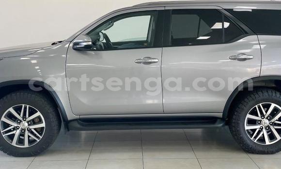 Nunua Ilio tumika Toyota Hilux Silver Gari ndani ya Ezulwini nchini Hhohho Nunua Ilio tumika Toyota Hilux Silver Gari ndani ya Ezulwini nchini Hhohho