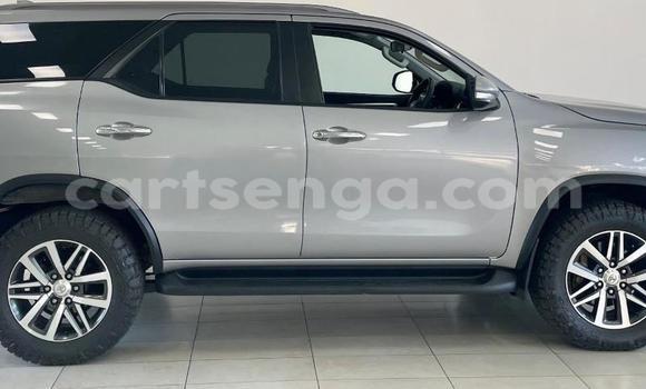 Nunua Ilio tumika Toyota Hilux Silver Gari ndani ya Ezulwini nchini Hhohho Nunua Ilio tumika Toyota Hilux Silver Gari ndani ya Ezulwini nchini Hhohho