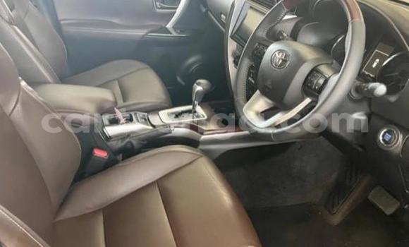 Nunua Ilio tumika Toyota Hilux Silver Gari ndani ya Ezulwini nchini Hhohho Nunua Ilio tumika Toyota Hilux Silver Gari ndani ya Ezulwini nchini Hhohho