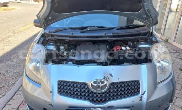 Nunua Ilio tumika Toyota Yaris Silver Gari ndani ya Hlatikulu nchini Wilaya ya Shiselweni Nunua Ilio tumika Toyota Yaris Silver Gari ndani ya Hlatikulu nchini Wilaya ya Shiselweni
