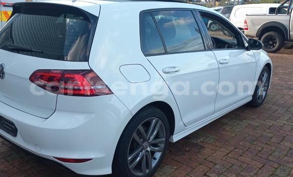 Buy Used Volkswagen Golf White Car in Bulembu in Hhohho Buy Used Volkswagen Golf White Car in Bulembu in Hhohho