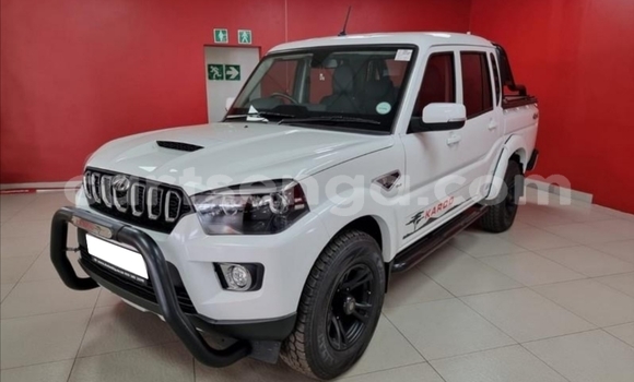 Acheter Occasion Voiture Mahindra CL Blanc à Ezulwini, Hhohho