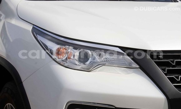 Buy Import Toyota Fortuner White Car in Import - Dubai in Hhohho Buy Import Toyota Fortuner White Car in Import - Dubai in Hhohho