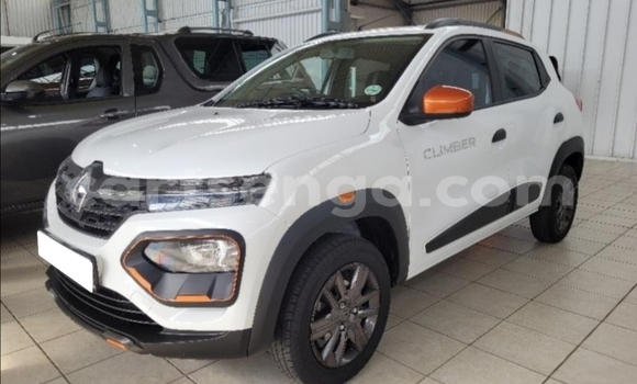 Buy Used Renault KWID White Car in Manzini in Manzini
