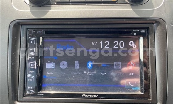 Nunua Ilio tumika Volkswagen Touran White Gari ndani ya Ezulwini nchini Hhohho Nunua Ilio tumika Volkswagen Touran White Gari ndani ya Ezulwini nchini Hhohho