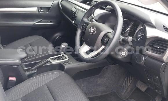 Buy Used Toyota Hilux White Car in Ezulwini in Hhohho Buy Used Toyota Hilux White Car in Ezulwini in Hhohho