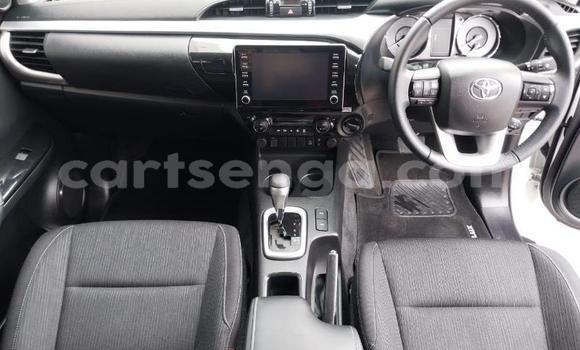 Buy Used Toyota Hilux White Car in Ezulwini in Hhohho Buy Used Toyota Hilux White Car in Ezulwini in Hhohho